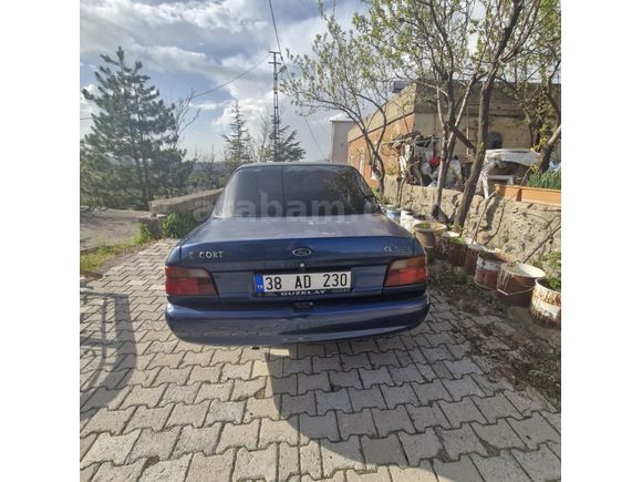 Sahibinden Ford Escort 1.6 CLX 1996 Model