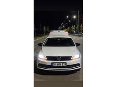 Acil Sahibinden Volkswagen Jetta 1.2 TSi Trendline 2014 Model Yeni Makyajlı Kasa  170.000 km Beyaz