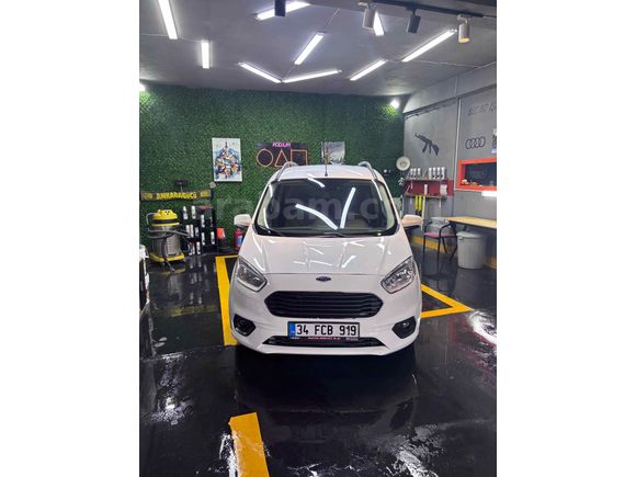 Sahibinden Ford Tourneo Courier 1.5 TDCi Titanium 2022 Model 