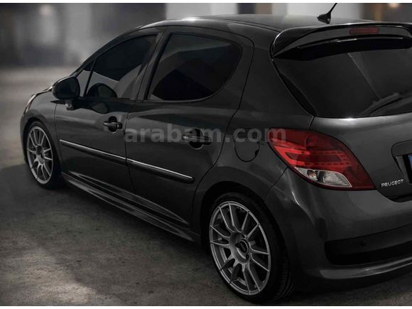 Sahibinden Peugeot 207 1.4 HDi Envy 2011 Model  125.000 km Füme