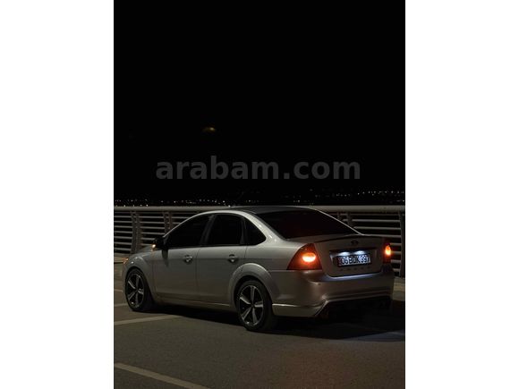 Sahibinden Ford Focus 1.6 TDCi Titanium 2010 Model 