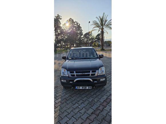 ISUZU DMAX 2.5D ÇOK TEMİZ