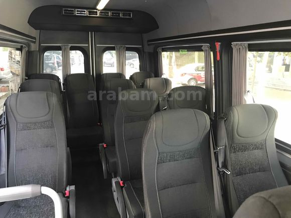 Sahibinden 2021 Mercedes Sprinter 15+1 kısa şase 