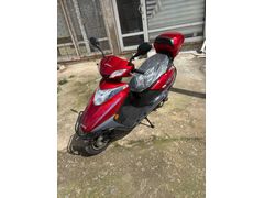 O Km Jelatinleri üstünde Kral Motor 50 CC 
