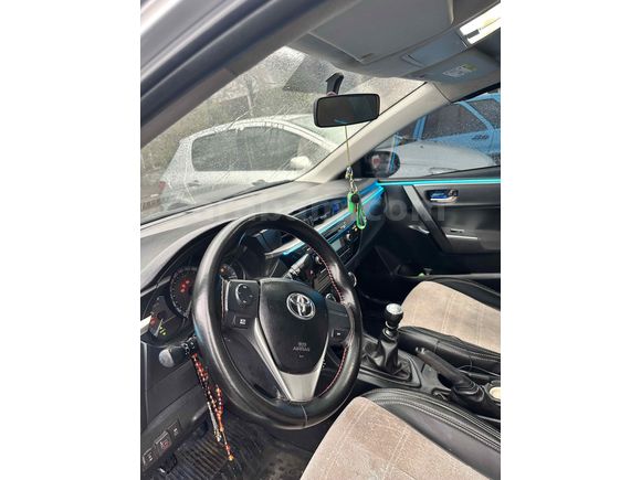 Sahibinden Toyota Corolla 1.33 Life 2013 Model  226.000 km Gri (Gümüş)