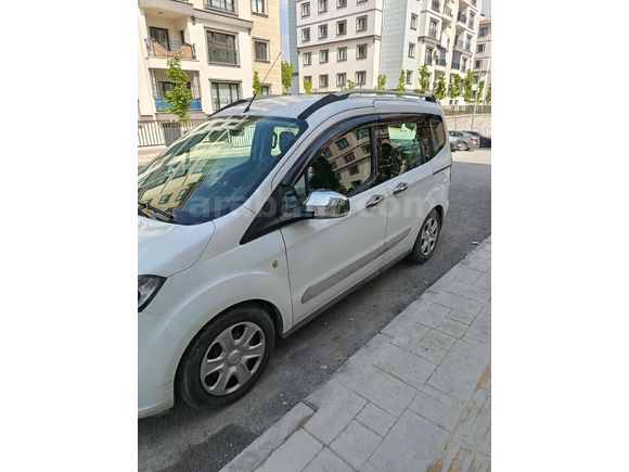 Sahibinden Ford Tourneo Courier 1.5 TDCi Journey Trend 2020 Model