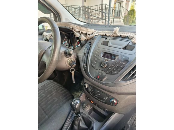 Sahibinden Ford Tourneo Courier 1.5 TDCi Journey Trend 2020 Model