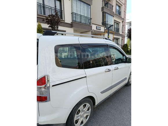 Sahibinden Ford Tourneo Courier 1.5 TDCi Journey Trend 2020 Model
