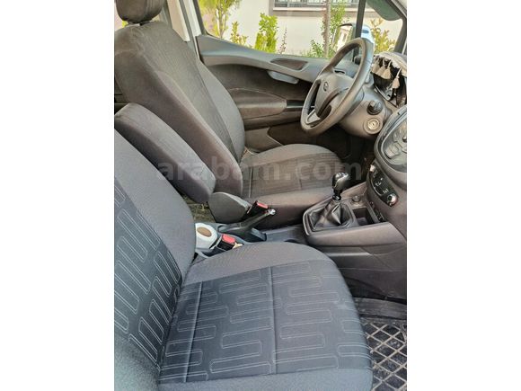 Sahibinden Ford Tourneo Courier 1.5 TDCi Journey Trend 2020 Model
