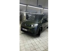 Sahibinden Citroen Berlingo 1.5 BlueHDI 2025    Araç otomatik vites Model 