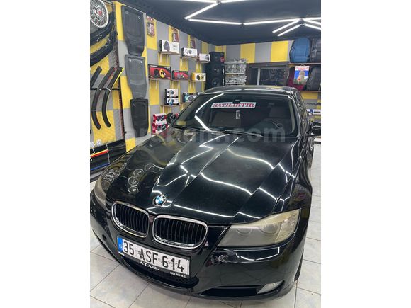 184'lük E90 BMW 3 Serisi 320d Standart 2011 Model  360.000 km Siyah