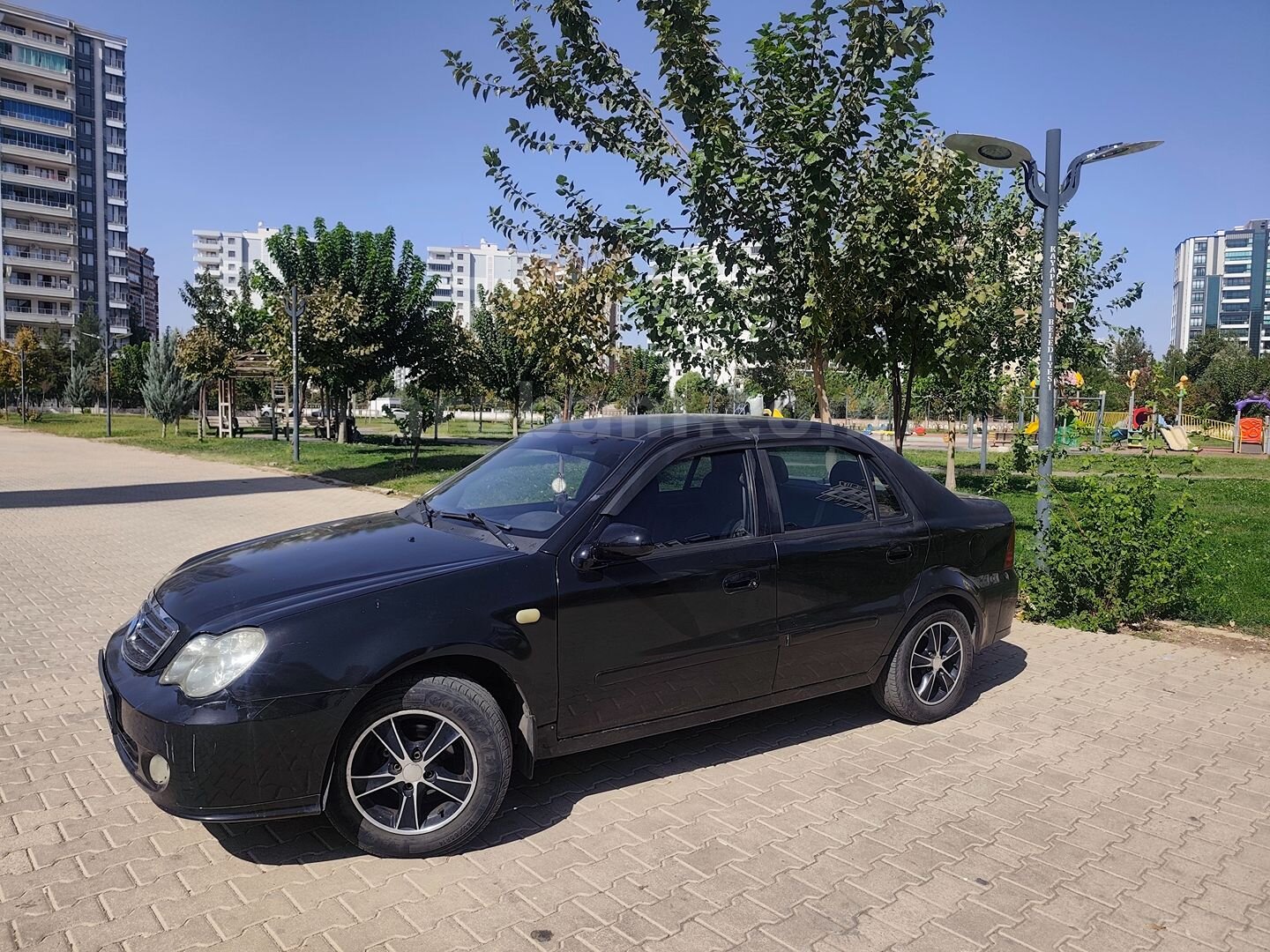 Sahibinden Geely Echo 1.3 Comfort 2010 Model Diyarbakır 124.000 km Siyah 2