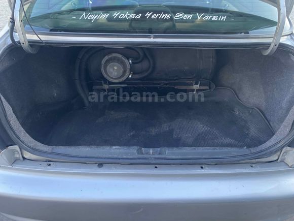 Galeriden Honda Civic 1.6 i ES 2000 Model Uşak
