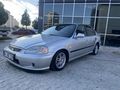 Galeriden Honda Civic 1.6 i ES 2000 Model Uşak