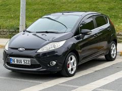 2011 MODEL FORD FİESTA 1.4 TDCİ DİZEL TİTANİUM FULL + FULL