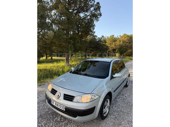 Renault Megane 1.6 Authentique 2004 Model