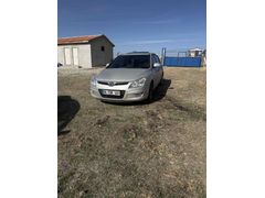 Sahibinden Hyundai i30 1.6 CRDi Style Plus 2008 Model  250.000 km Gri (Gümüş)