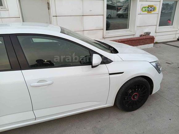 Sahibinden Renault Megane 1.3 TCe Joy 2020 Model 