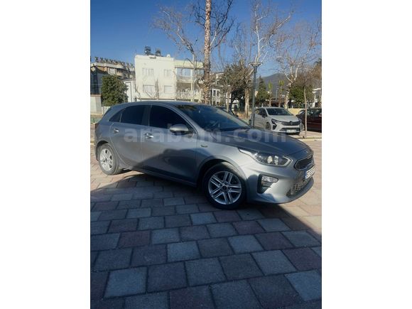 Sahibinden Kia Ceed 2020 model  