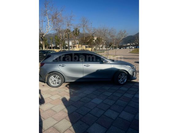 Sahibinden Kia Ceed 2020 model  