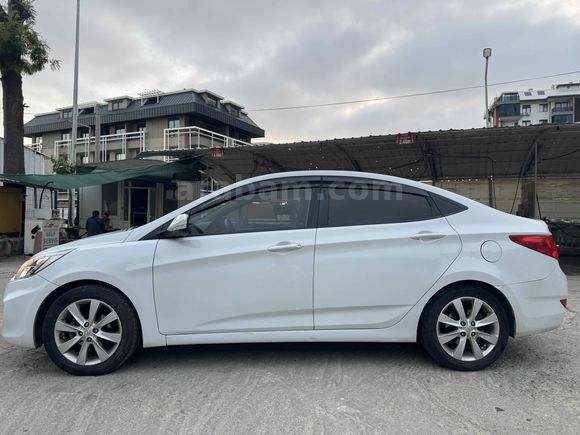 Sahibinden Hyundai Accent Blue 1.6 CRDI Mode Plus 2018 Model 