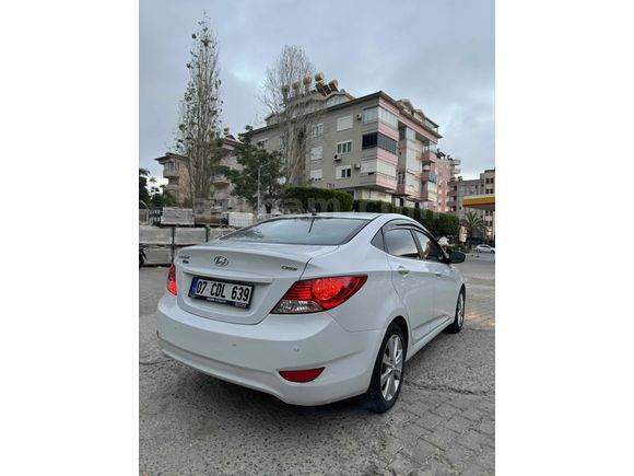 Sahibinden Hyundai Accent Blue 1.6 CRDI Mode Plus 2018 Model 