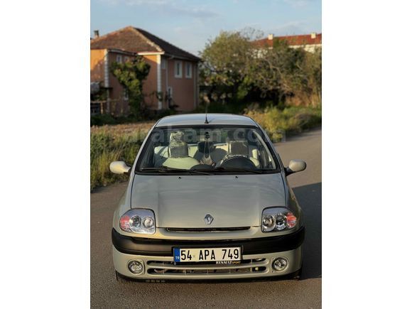 Sahibinden Renault Clio 1.6 RXT 2000 Model 
