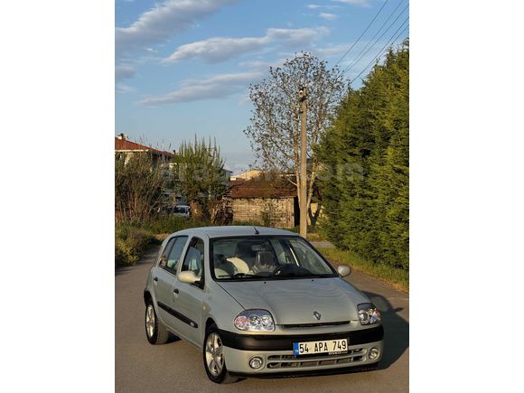 Sahibinden Renault Clio 1.6 RXT 2000 Model 