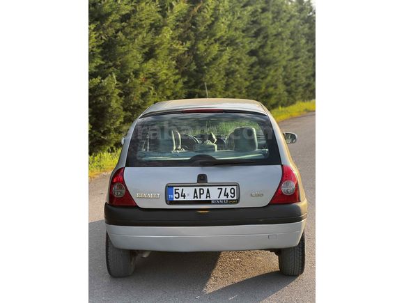 Sahibinden Renault Clio 1.6 RXT 2000 Model 