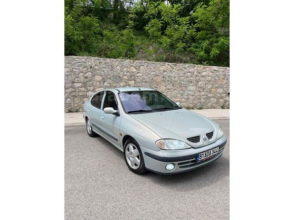 Galeriden Renault Megane 1.6 RXi 2002 Model Karabük