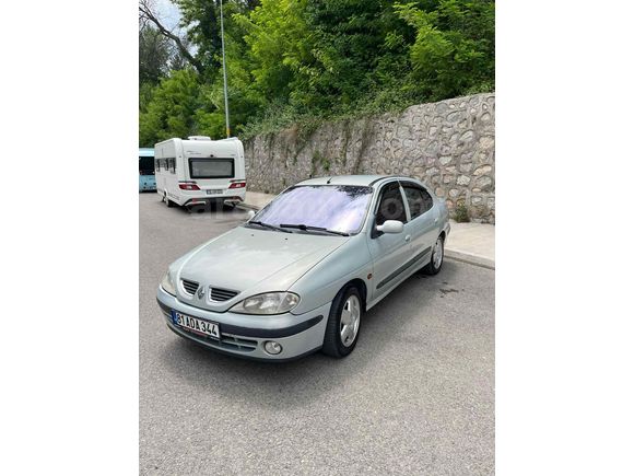 Galeriden Renault Megane 1.6 RXi 2002 Model Karabük