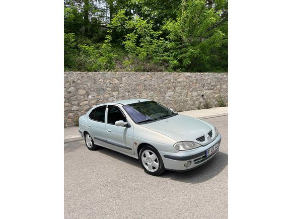 Galeriden Renault Megane 1.6 RXi 2002 Model Karabük