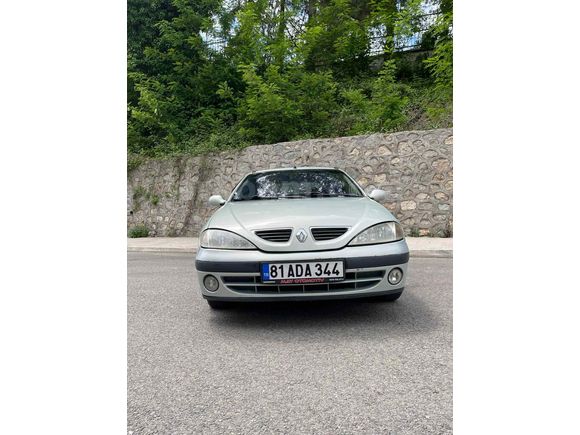 Galeriden Renault Megane 1.6 RXi 2002 Model Karabük