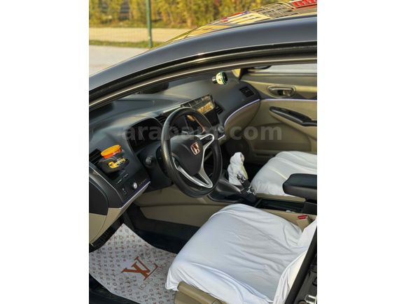 Sahibinden Honda Civic 1.6i VTEC Dream 2009 Model 