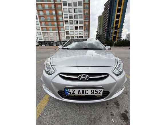 Sahibinden Hyundai Accent Blue 1.6 CRDI Mode Plus 2015 Model 