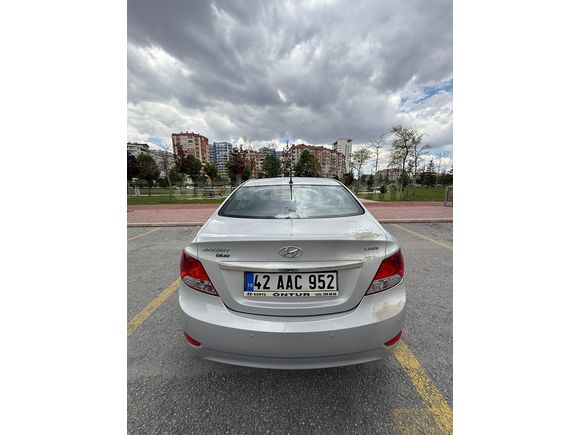 Sahibinden Hyundai Accent Blue 1.6 CRDI Mode Plus 2015 Model 