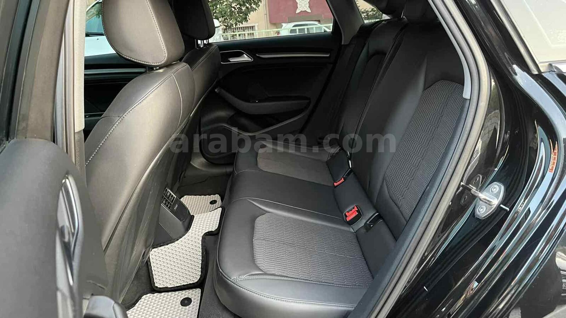 Sahibinden Audi A3 Sedan 1.6 TDI Design Line 2017 Model İstanbul 201.000 km Siyah 7