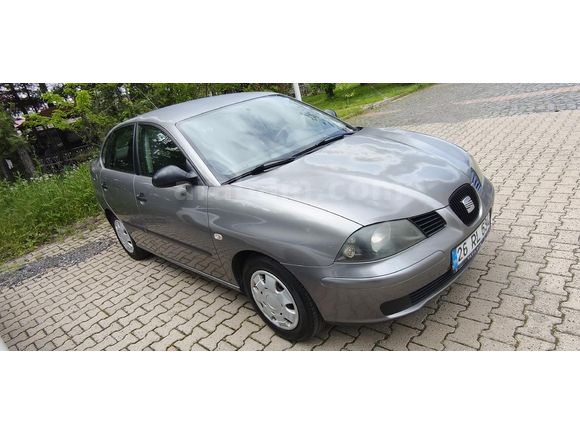 Sahibinden Seat Cordoba 1.4 Stella 2004 Model  temiz bakımlı araç