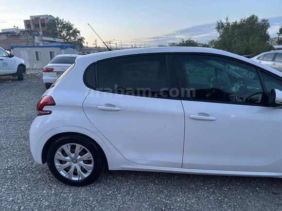 Sahibinden Peugeot 208 1.2 PureTech Active 2015 Model 