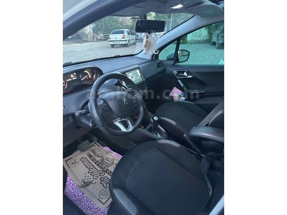 Sahibinden Peugeot 208 1.2 PureTech Active 2015 Model 