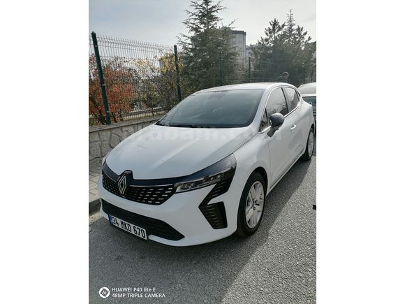 Memurdan Renault  Hatasız - Boyasız Clio 1.0 TCe Evolution 2024 Model 