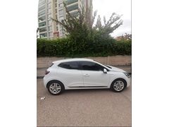 Sahibinden düşük kilometrede Renault Clio 1.0 TCe Touch 2021 Model 