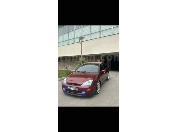 Sahibinden Ford Focus 1.6 Ghia 2000 Model 
