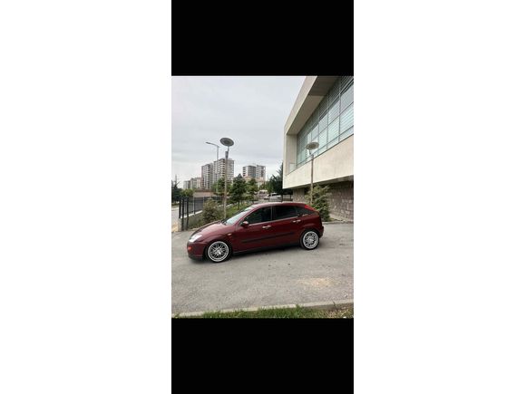 Sahibinden Ford Focus 1.6 Ghia 2000 Model 