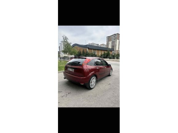 Sahibinden Ford Focus 1.6 Ghia 2000 Model 
