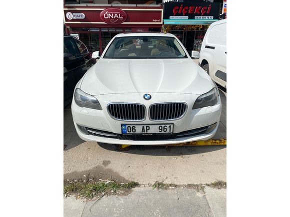 İLKSAHİBİNDEN TEMİZ HATASIZ KAZASIZ DEĞİŞENSİZ BOYASIZ 2011 BMW 520D