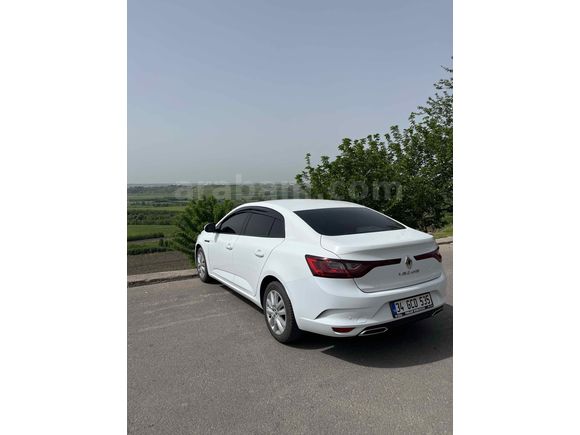 Sahibinden Renault Megane 1.3 TCe Joy 2022 Model 