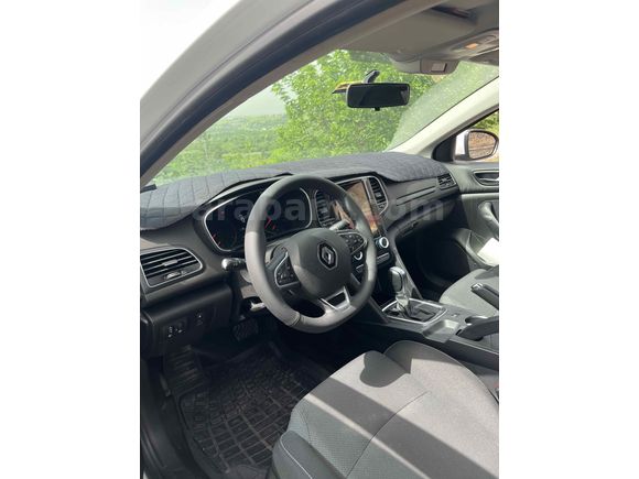Sahibinden Renault Megane 1.3 TCe Joy 2022 Model 