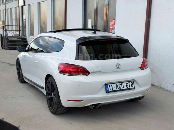  Volkswagen Scirocco 1.4 TSi Sportline 2011 Model 