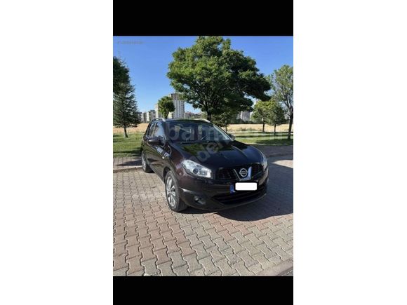 2.Sahibinden Nissan Qashqai 1.5 dCi Platinum 2012 Model  175.500 km